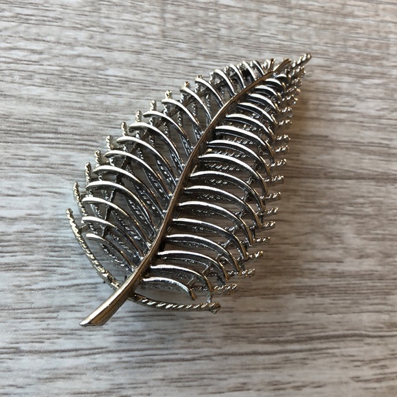 Vintage Jewelry - Silver Leaf Brooch. Stamped S.H.P.